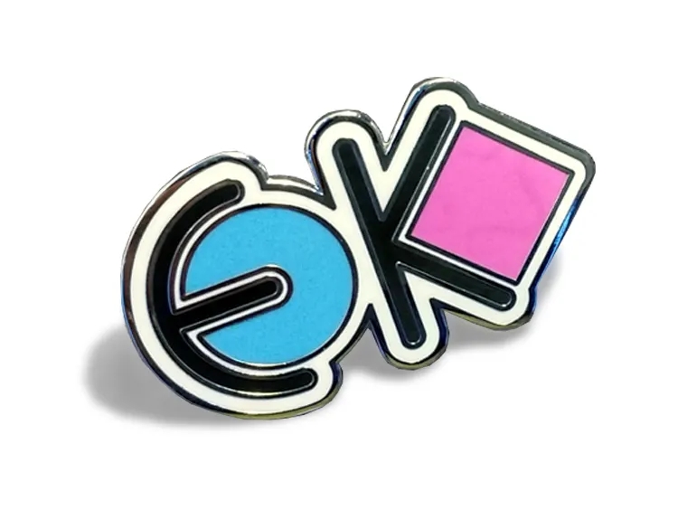 EK幼儿园彩色方圆组合珐琅徽章，锦连环校徽设计案例
