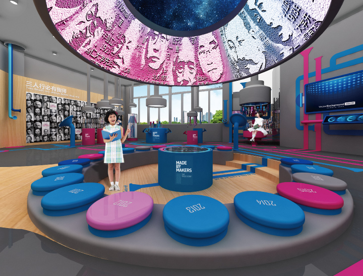 海淀实验二小特色环形展示空间实景，学生活动场景体现校园文化建设氛围