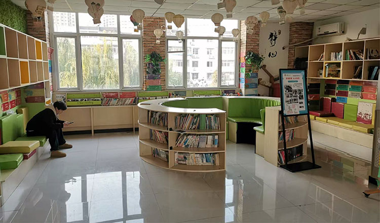 大峪二小阅读区改造前