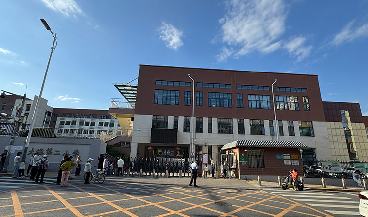 大峪二小原大门实景（改造前）
